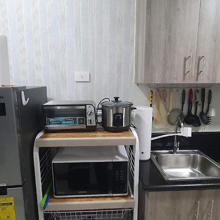 Schoenes Apartment Mit Pool-Nutzung Манила Екстериор снимка