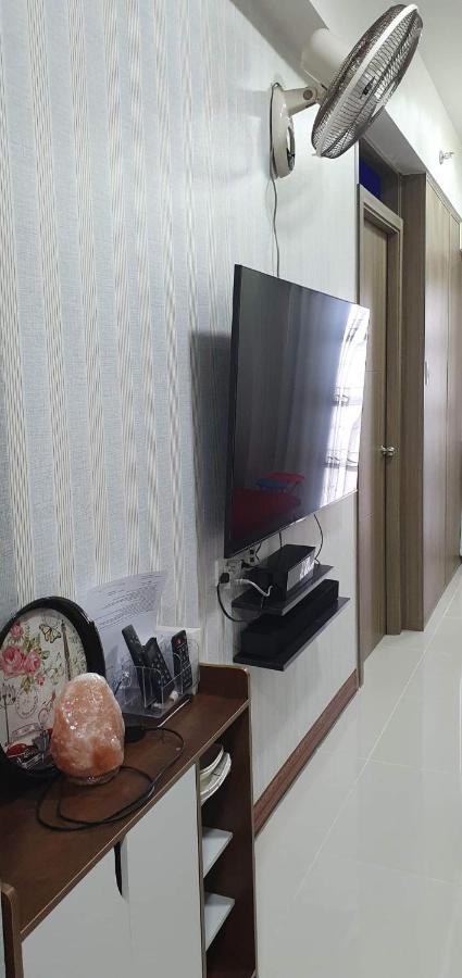 Schoenes Apartment Mit Pool-Nutzung Манила Екстериор снимка