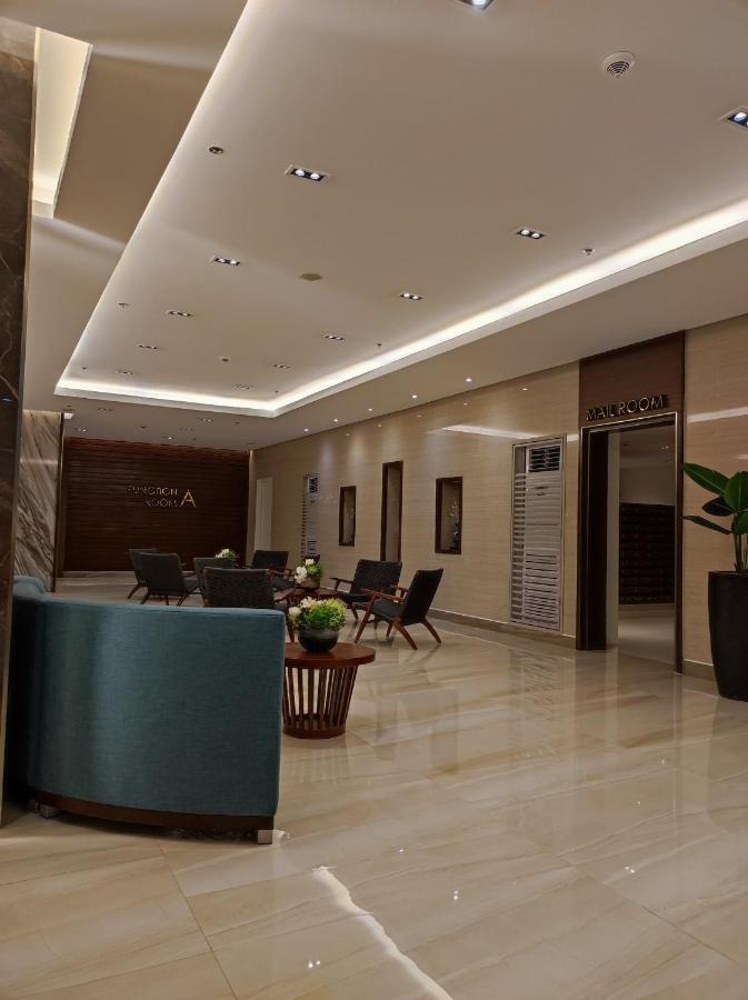 Schoenes Apartment Mit Pool-Nutzung Манила Екстериор снимка